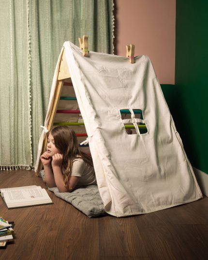 JumboTriangleTent CassaroKidsPBA04 1