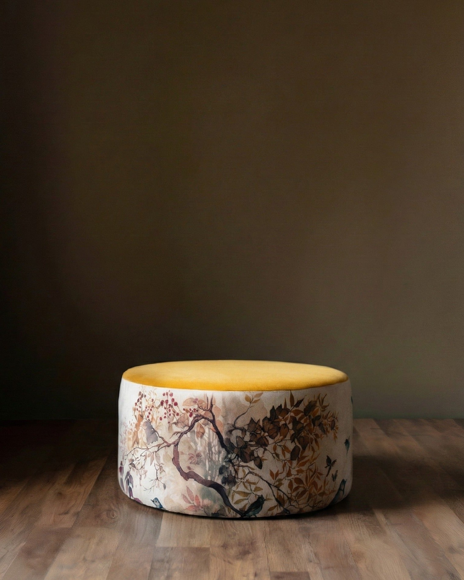 byrdottoman4f.jpg byrdottoman4f