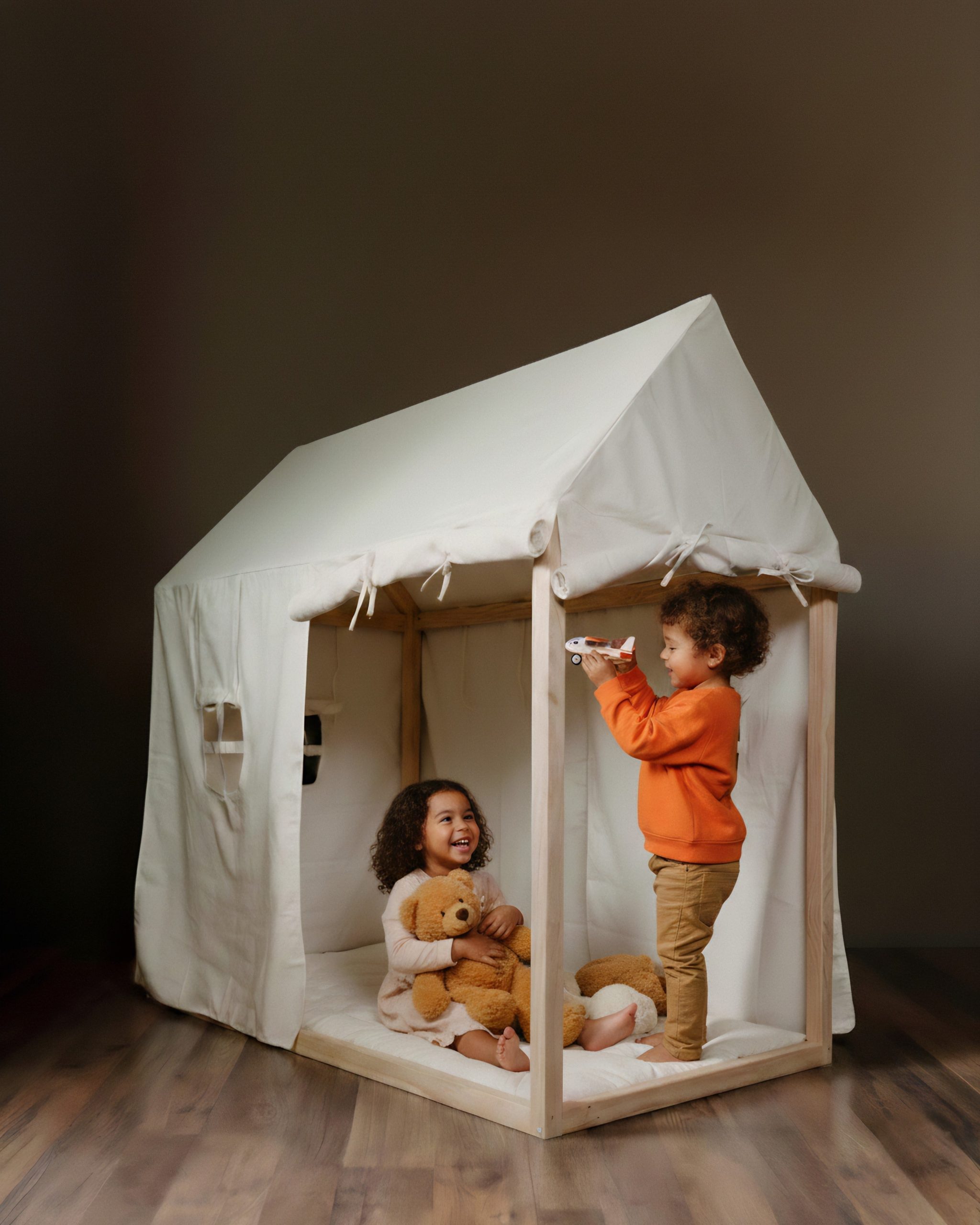playhouse_with_kidsf.jpg playhouse with kidsf scaled